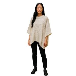 Abercrombie & Fitch Women’s Cable Knit Poncho Sweater Cream M/L